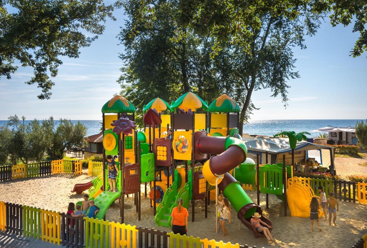 Aminess Maravea Camping Resort Holiday Homes Novigrad Istria Esterno foto